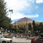 Potosí mit dem Silberberg im Hintergrund, dem Cerro Rico