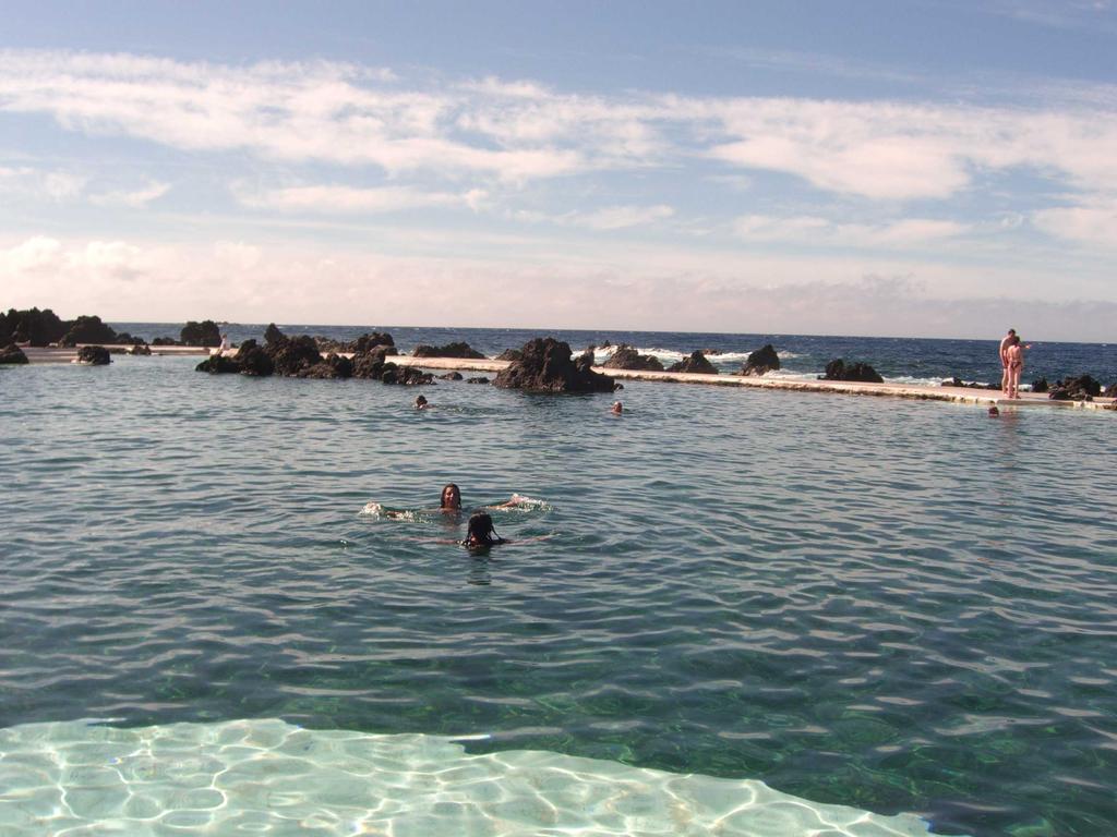 Naturschwimmbecken in Porto Moniz