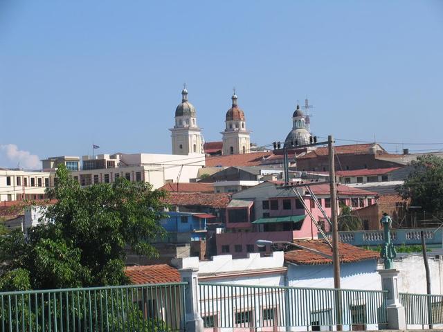 Santiago de Cuba: Blick in die Stadt