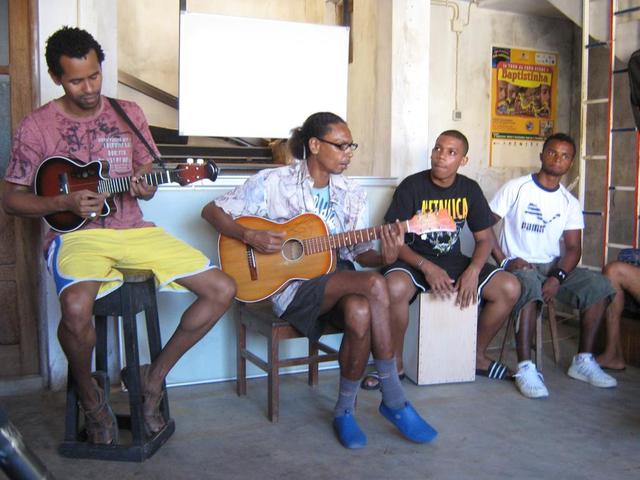 Gitarrenwerkstatt in Mindelo